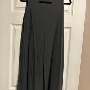 Chic Black‎ Sleeveless Dress